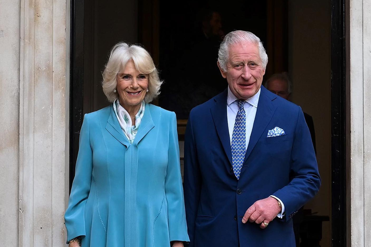 Carlos III y Camilla.