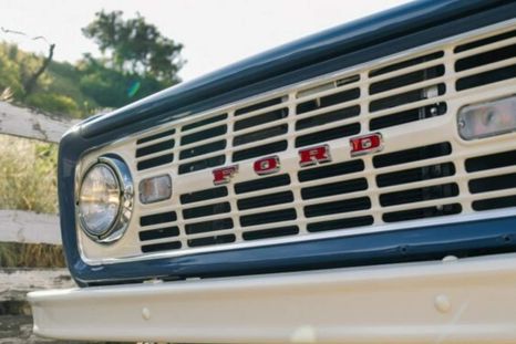 Ford Bronco 1968 Restomod