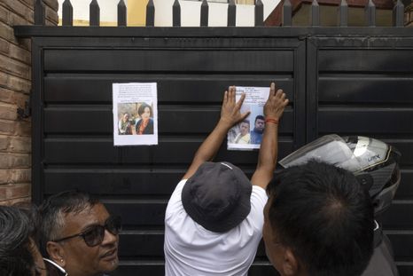 Nepal tiene aún miles de desaparecidos tras las inundaciones. Foto Efe Nepal tiene aún miles de desaparecidos tras las inundaciones. Foto Efe