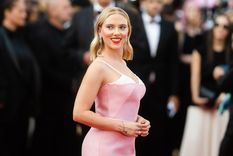 Foto: https://woman.elperiodico.com/celebrities/2023/05/24/scarlett-johansson-elige-vestido-rosa-iluminar-cannes-87799891