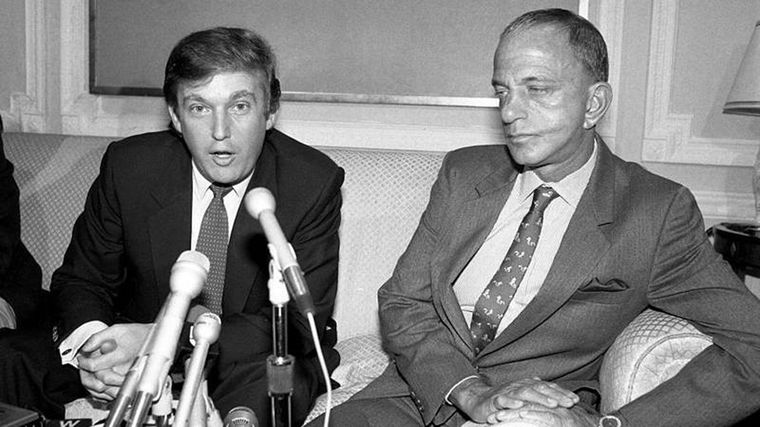 Donald Trump junto a Roy Cohn Foto: GETTY IMAGES