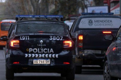 Una importante despliegue se produjo tras el millonario robo en pleno centro mendocino. (Foto ilustrativa)