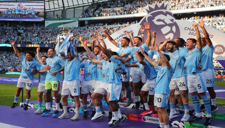 Los de Pep Guardiola festejaron tras el triunfo ante el West Ham. Foto: EFE