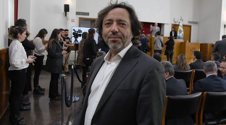 El fiscal de Estado, Fernando Simón, presentó en la Legislatura la pauta de gastos para el año que viene Foto: ALF PONCE MERCADO / MDZ