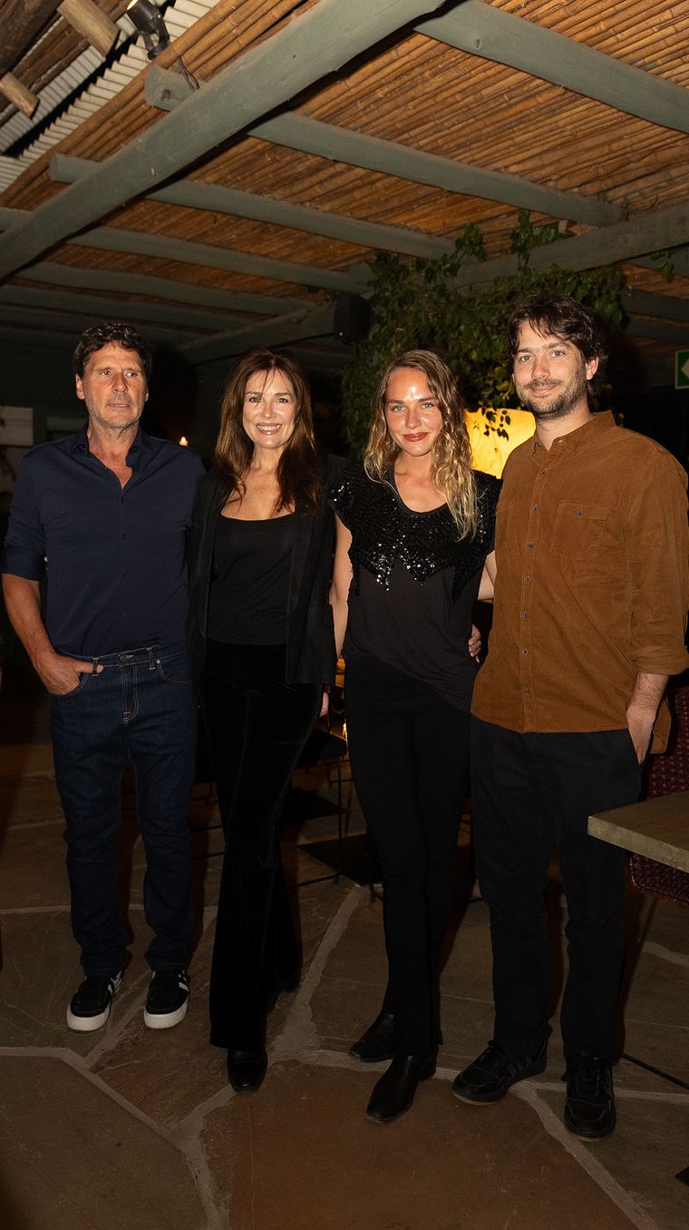 Andrea Frigerio junto a su familia en el restaurante Gurisa. Andrea Frigerio junto a su familia en el restaurante Gurisa.