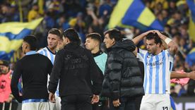 Gustavo Costas se fue sin hablar del Gigante de Arroyito tras la eliminación de Racing. Gustavo Costas se fue sin hablar del Gigante de Arroyito tras la eliminación de Racing.