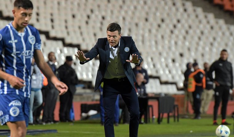 Solari no le encontró la vuelta al partido. Solari no le encontró la vuelta al partido.