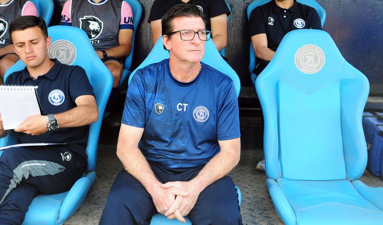 Independiente Rivadavia va en busca de hacer historia y llegar a la final de la Copa Argentina. Independiente Rivadavia va en busca de hacer historia y llegar a la final de la Copa Argentina.