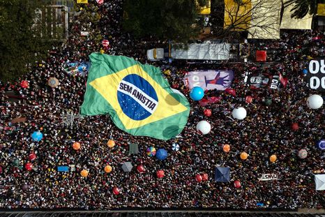 Río de Janeiro atraviesa una crisis que refleja la polarización en Brasil. Río de Janeiro atraviesa una crisis que refleja la polarización en Brasil.