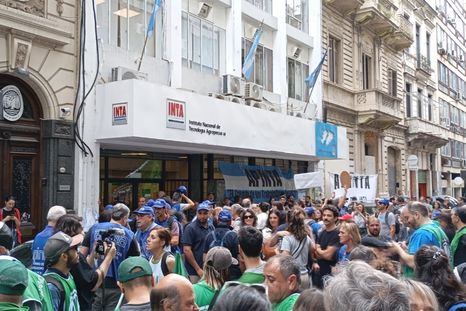 El Gobierno avanzó con las modificaciones a la estructura del INTA con un megadecreto que también avanzó sobre otros organismos. El Gobierno avanzó con las modificaciones a la estructura del INTA con un megadecreto que también avanzó sobre otros organismos.