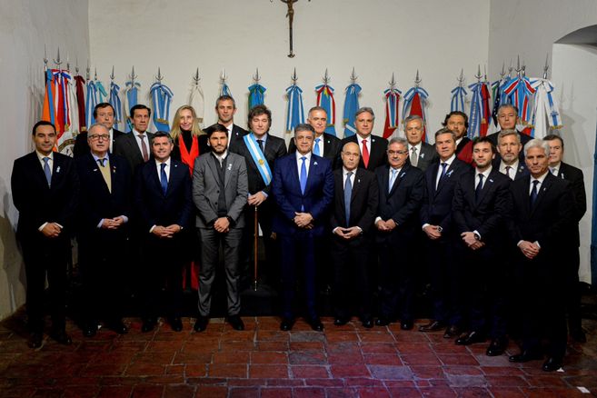 Milei ahora va por soluciones política por si la economía no alcanza. Foto: X @CasaRosada Milei ahora va por soluciones política por si la economía no alcanza. Foto: X @CasaRosada