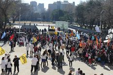 La protesta del gremio de la salud llegó a Casa de Gobierno Foto: Nimsi Franciscangeli