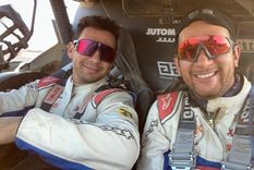 Ricardo Torlaschi y Sebastián Guayasamín tras completar el tramo de este lunes.