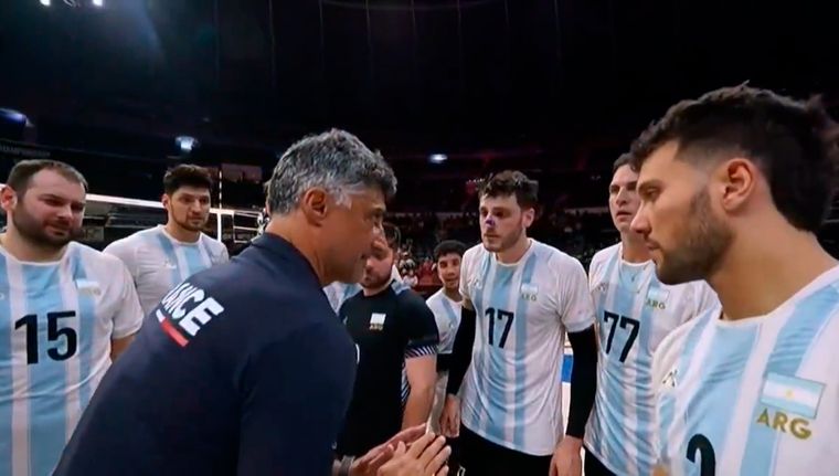El DT de Francia les pidió a los jugadores de Argentina que no festejaran.