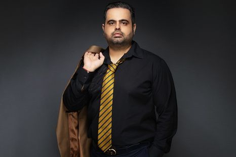 Prateek Suri, el empresario de la India por el que apuesta el gobierno de Cornejo en Mendoza para inversiones en minería de cobre e IA. Prateek Suri, el empresario de la India por el que apuesta el gobierno de Cornejo en Mendoza para inversiones en minería de cobre e IA.