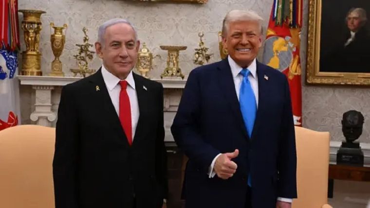 Netanyahu se convirtió este martes en el primer mandatario extranjero en visitar a Trump en la Casa Blanca durante su segundo mandato. Foto: BBC