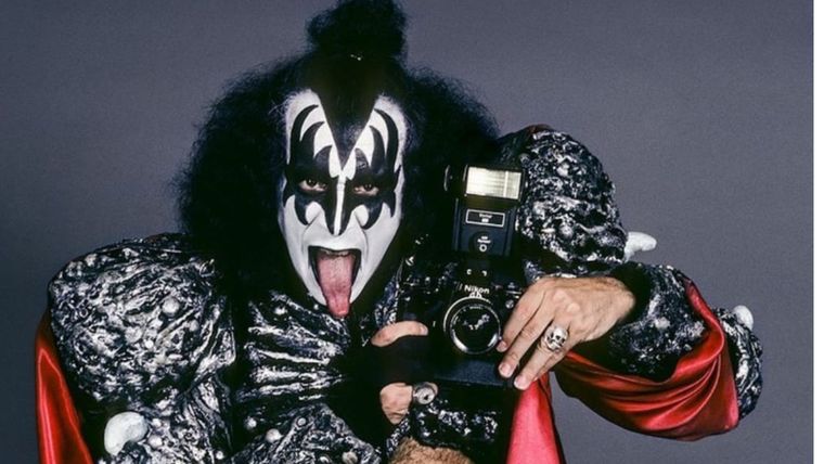 La leyenda del rock chocó con su auto en una famosa ruta en Malibú. Foto: Instagram @genesimmons