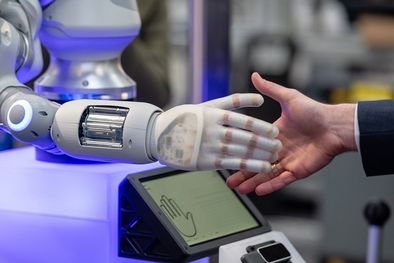 MDZol | Inteligencia artificial La IA estará regulada en las redes sociales más importantes. Foto: Efe.