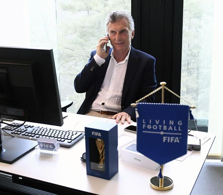 Macri apuntó contra Riquelme.