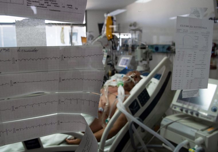 Terapia intensiva de Covid-19. Foto: Telam