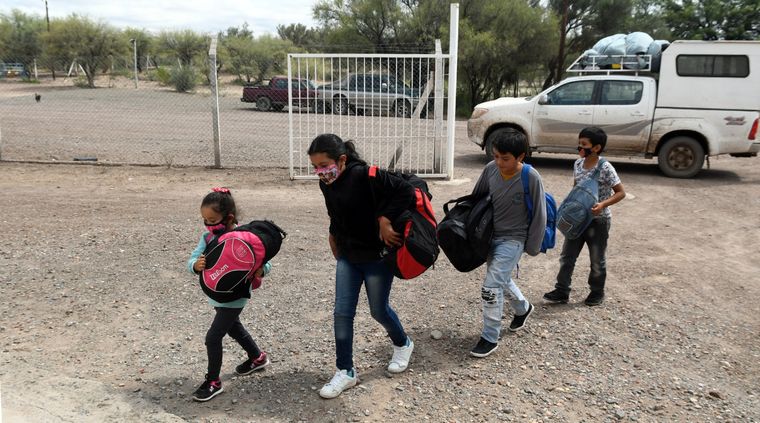 La escuela 8-404 se encuentra en el secano lavallino, a 174 km de la Ciudad de Mendoza. Foto: ALF PONCE MERCADO / MDZ