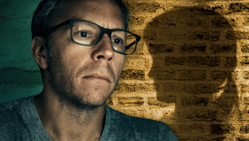 Cómo un simple ladrillo de una casa ayudó a salvar a una niña tras años de abusos