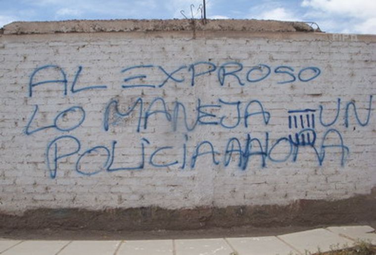 Pintadas actuales en el barrio La Gloria. Foto: MDZ.