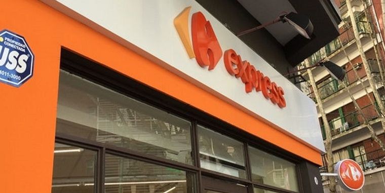 La cámara de supermercados chinos quiere comprar los locales de Carrefour Express