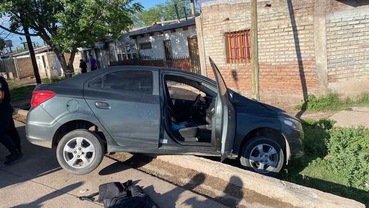 El auto robado. Foto: Ministerio de Seguridad