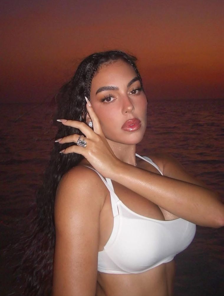 Georgina Rodríguez encantadora.