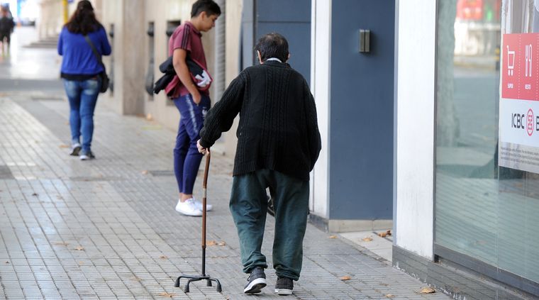 Amnistía Internacional advirtió sobre la Ley Bases aprobada ayer por Diputados que los jubilados no deben ser la variable de ajuste Foto: ALF PONCE / MDZ