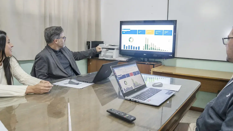La salud también es una industria y, como cualquier otra, necesita del marketing para competir. La salud también es una industria y, como cualquier otra, necesita del marketing para competir.