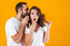 ¿El chisme compartido es el secreto del amor eterno?