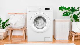 En la limpieza de la campera puede estar la clave para extender su vida útil. Foto: Shutterstock En la limpieza de la campera puede estar la clave para extender su vida útil. Foto: Shutterstock
