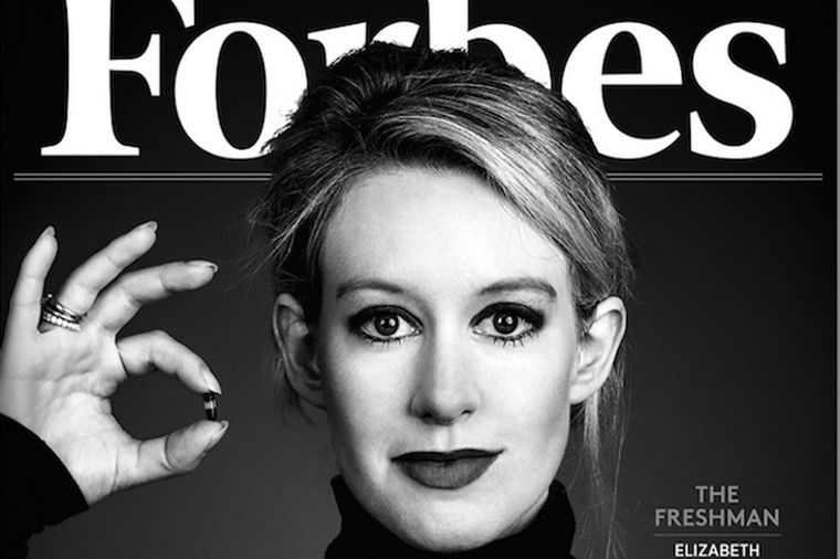 Elizabeth Holmes En 2015 la revista Forbes la denominó la multimillonaria más joven de los Estados Unidos Foto: Forbes