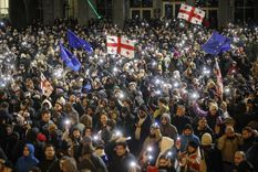 Manifestantes de la oposición de Georgia protestan contra las medidas del primer ministro Foto: EFE