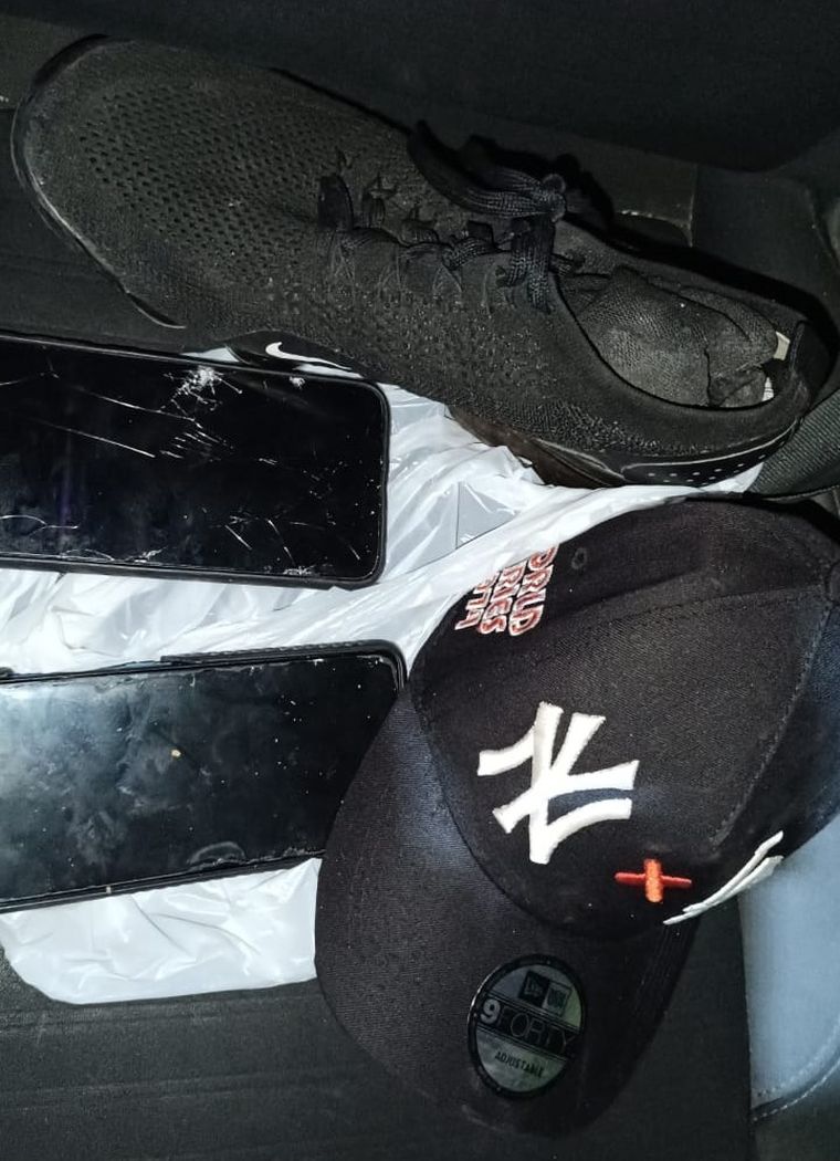 Los elementos sustraídos que luego fueron recuperados por policías de la UEP Las Heras. Los elementos sustraídos que luego fueron recuperados por policías de la UEP Las Heras.