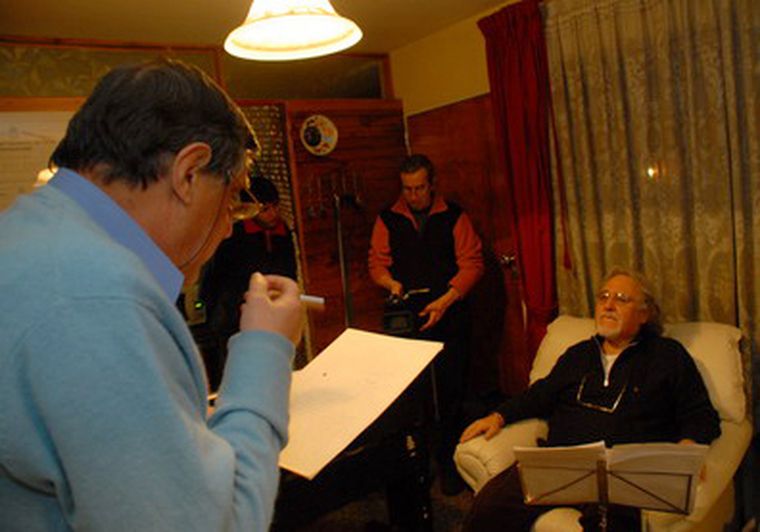 Los protagonistas del espectáculo durante uno de los ensayos. Foto: Ivana González/MDZ