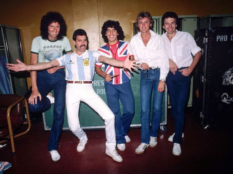 Freddie Mercury, Queen, Exigencias