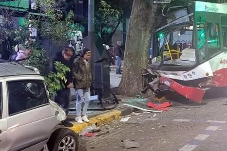 Así quedó el colectivo tras el choque