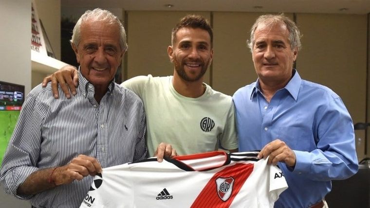 DOnofrio, junto a Ponzio y Amui.