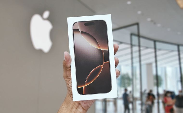 ARCA subasta teléfonos iPhone.