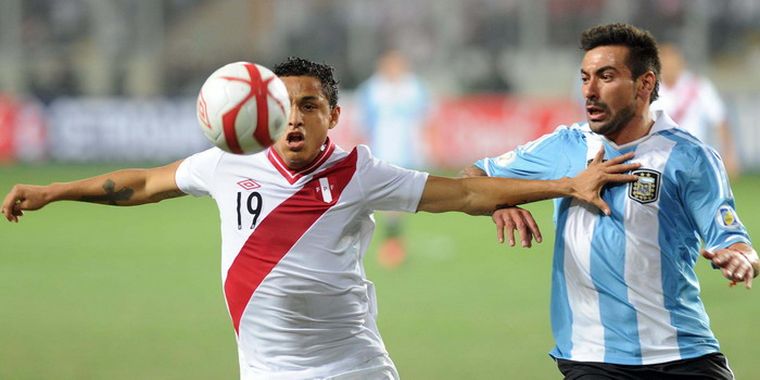 Argentina no pudo con Perú en Lima. Foto: Télam