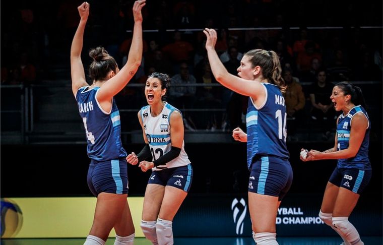 Clasificación inolvidable de Las Panteras a la segunda fase del Mundial 2022 (foto: @Voley_FeVa).