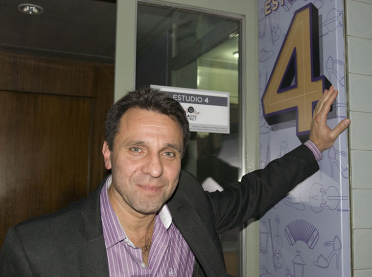 El periodista Jorge Pizarro denunció una violenta detención en Venezuela. Foto: Gentileza