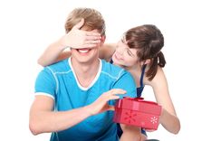 El misterio y la alegría del amigo invisible, una costumbre que trasciende fronteras y te contamos los detalles Foto: Pexels