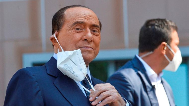 Silvio Berlusconi Silvio Berlusconi seguirá internado. Foto: Efe.