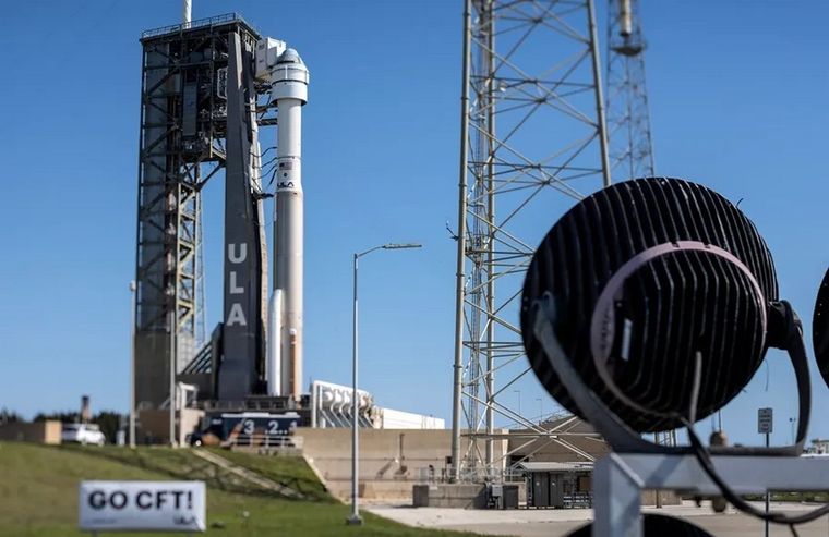 La nave espacial Starliner de la misión Boeing Crew Flight Test de la NASA volvió a suspender su despegue. Foto: EFE/EPA/Cristóbal Herrera Ulashkevich