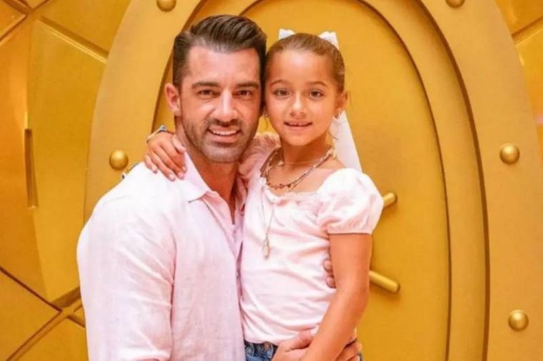 Toni Costa envió un emotivo mensaje sobre el rol de ser padres dirigido a su pequeña hija Alaïa.