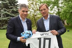 El gobenrador Rodolfo Suarez junto al presidente de YPF, Pablo Gonazalez, en la residencia oficial de La Puntilla. Foto: Prensa Gobierno de Mendoza